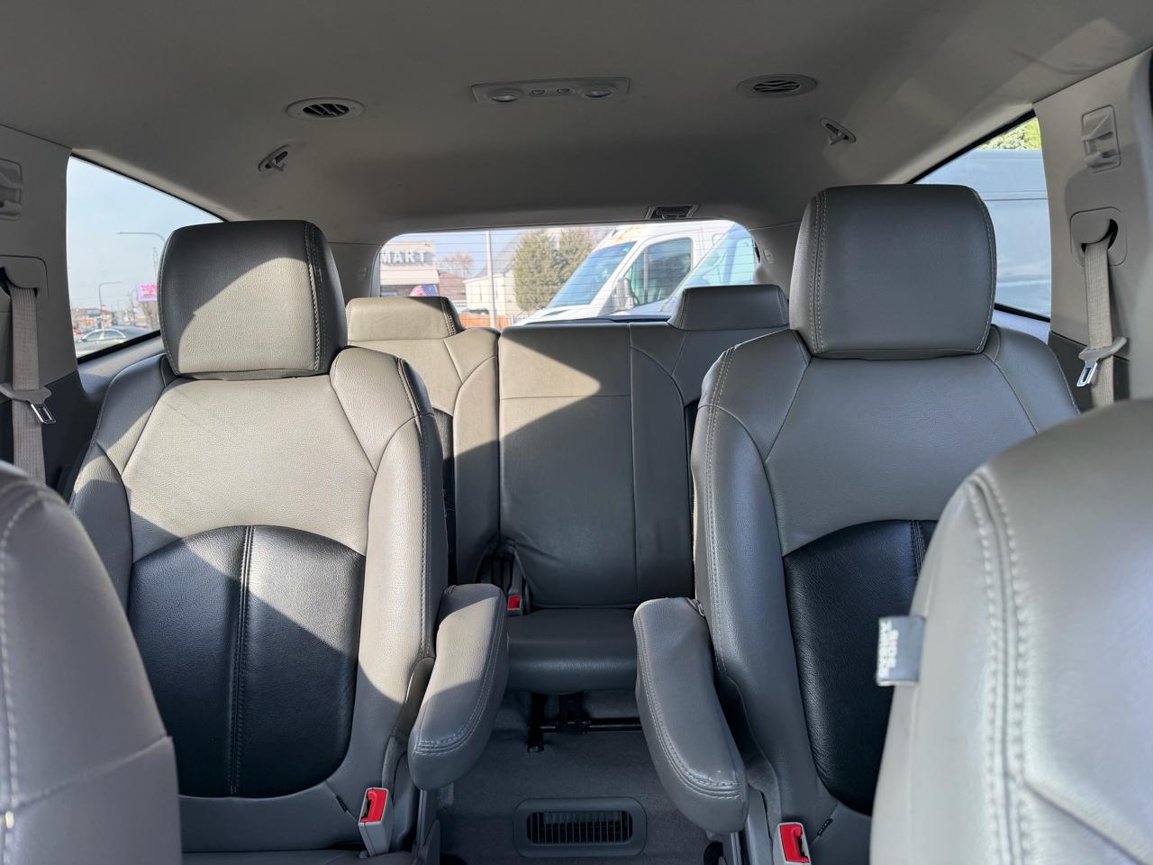 Chevrolet Traverse FWD 4dr LT w/2LT 2017