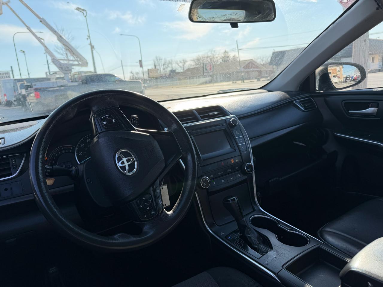 Toyota Camry 4dr Sdn I4 Auto XLE (Natl) 2015