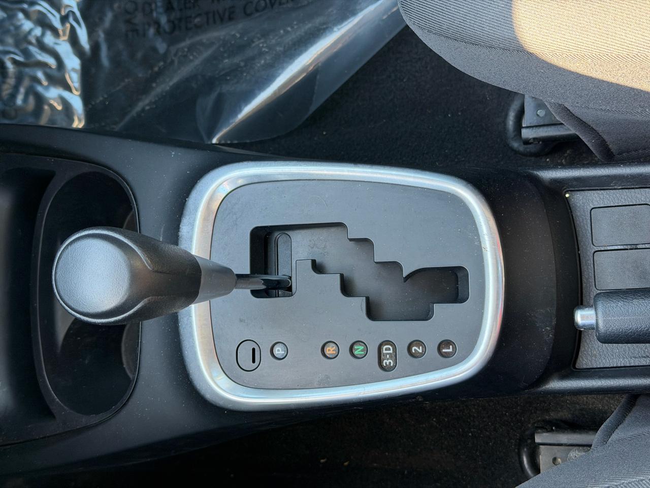 Toyota Yaris 3dr Liftback Auto LE (Natl) 2016