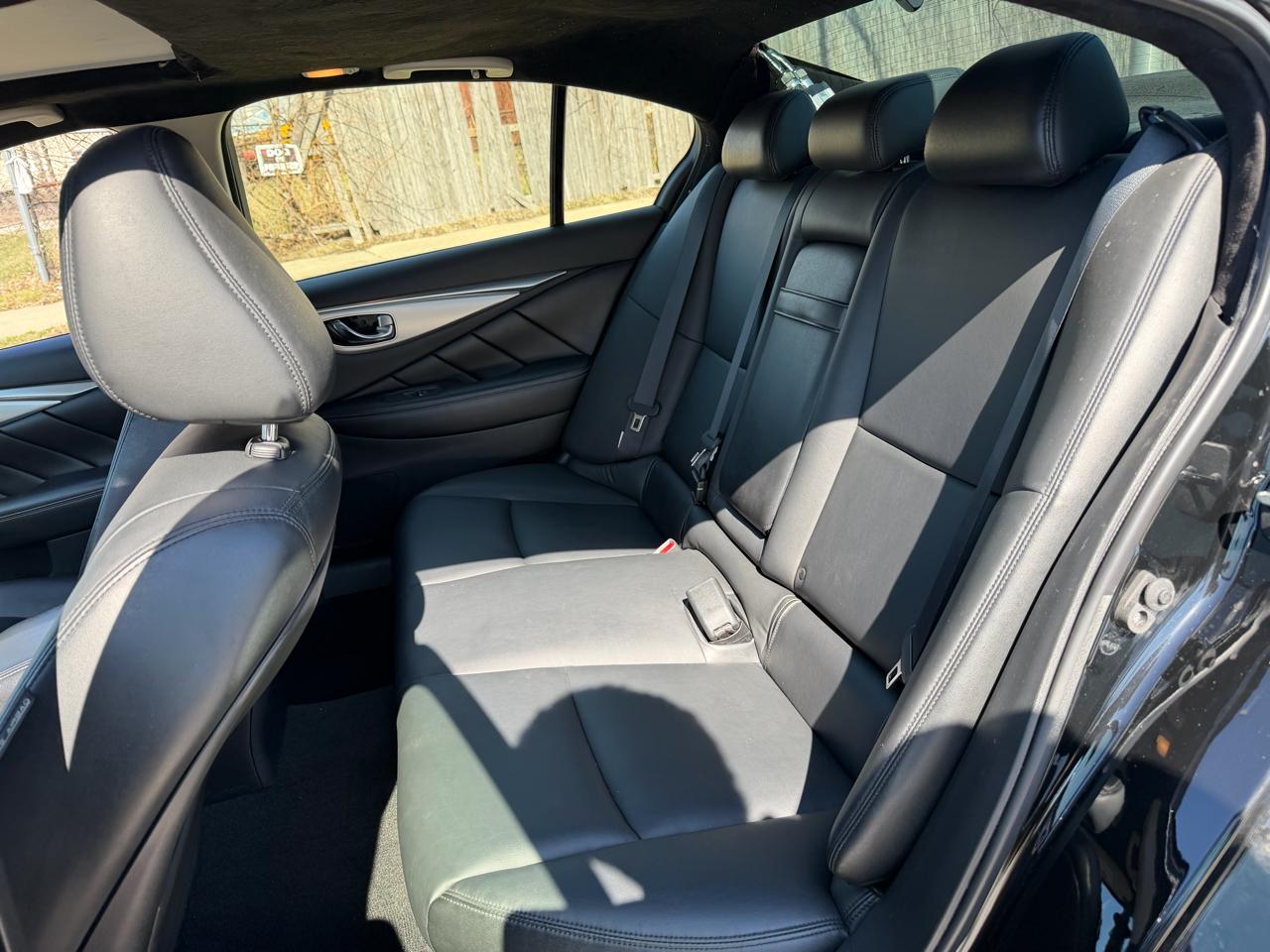 Infiniti Q50 3.0t LUXE AWD 2019