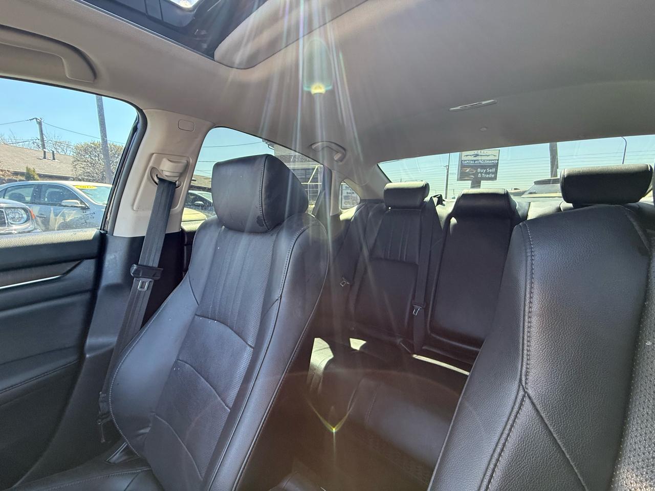 Honda Accord Hybrid Touring Sedan 2021