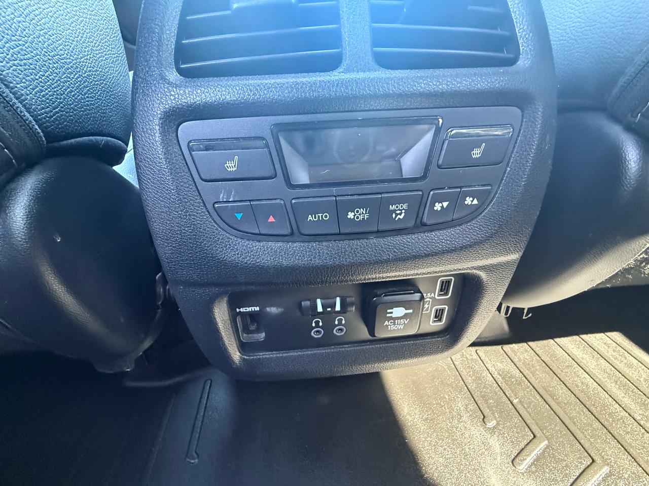 Honda Pilot Touring 8-Passenger AWD 2021