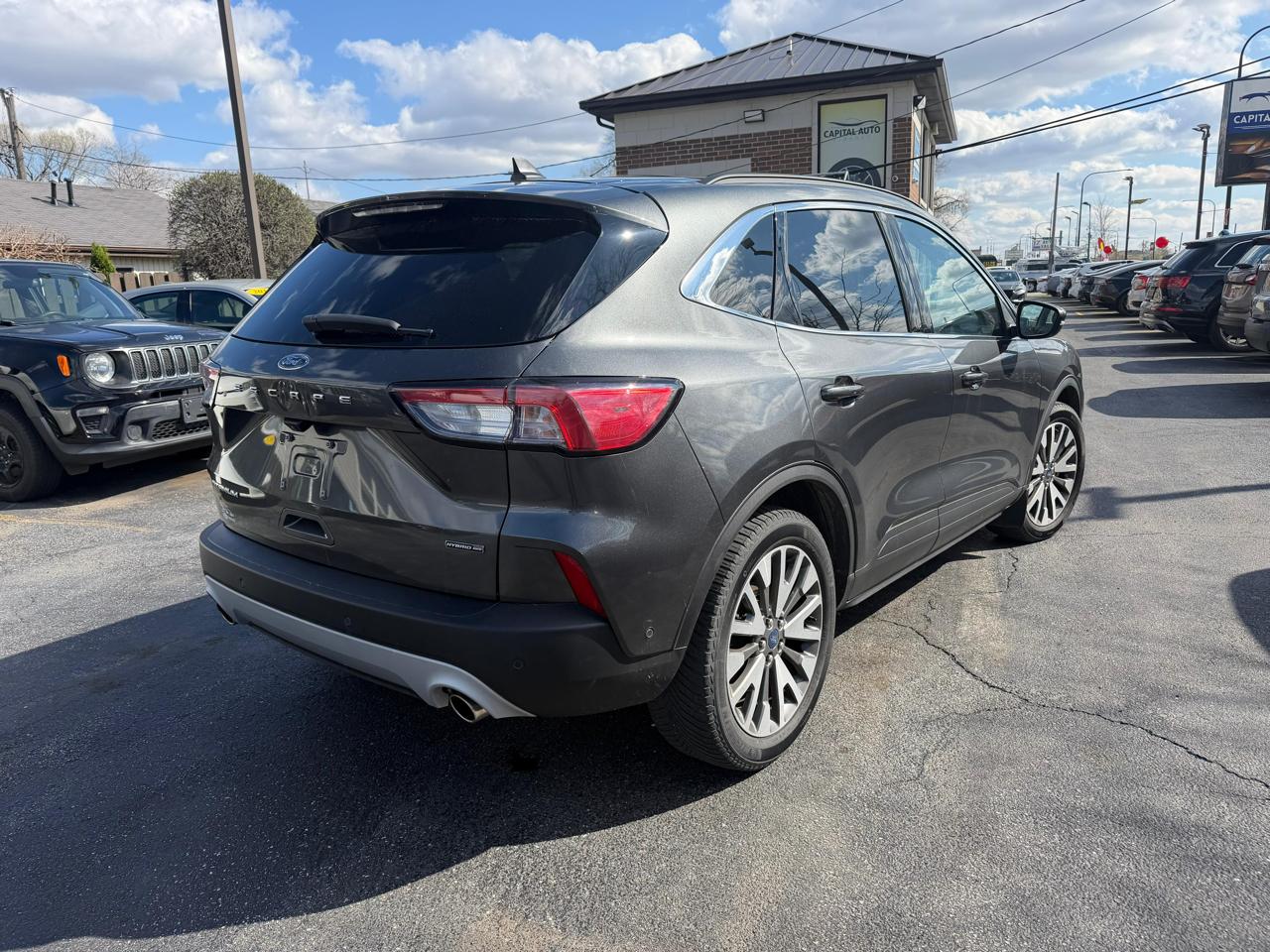 Ford Escape Titanium Hybrid AWD 2020