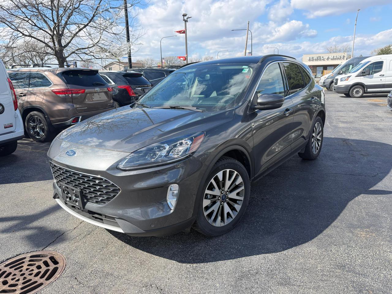 Ford Escape Titanium Hybrid AWD 2020