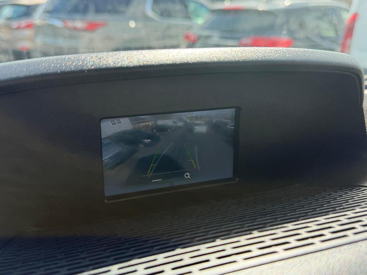 Ford Transit Passenger Wagon T-350 148" Med Roof XLT Sliding RH Dr 2018