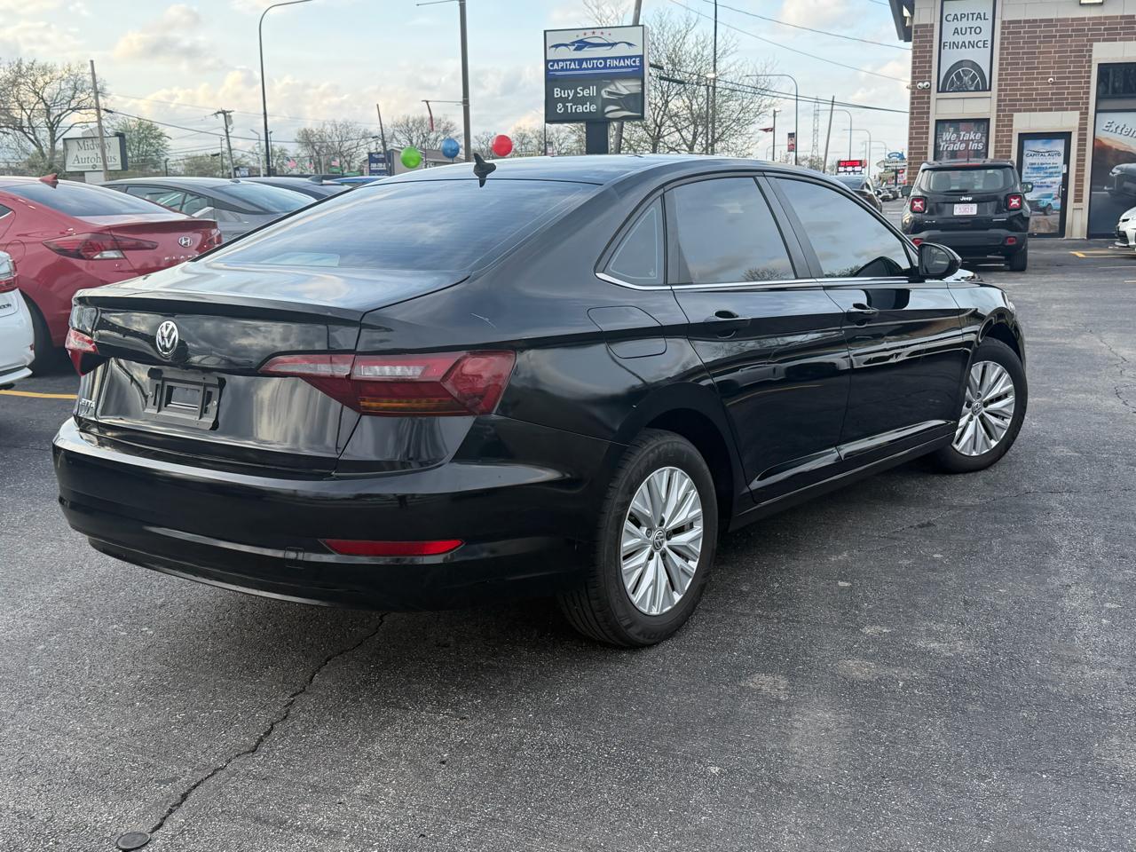 Volkswagen Jetta R-Line Auto w/SULEV 2019