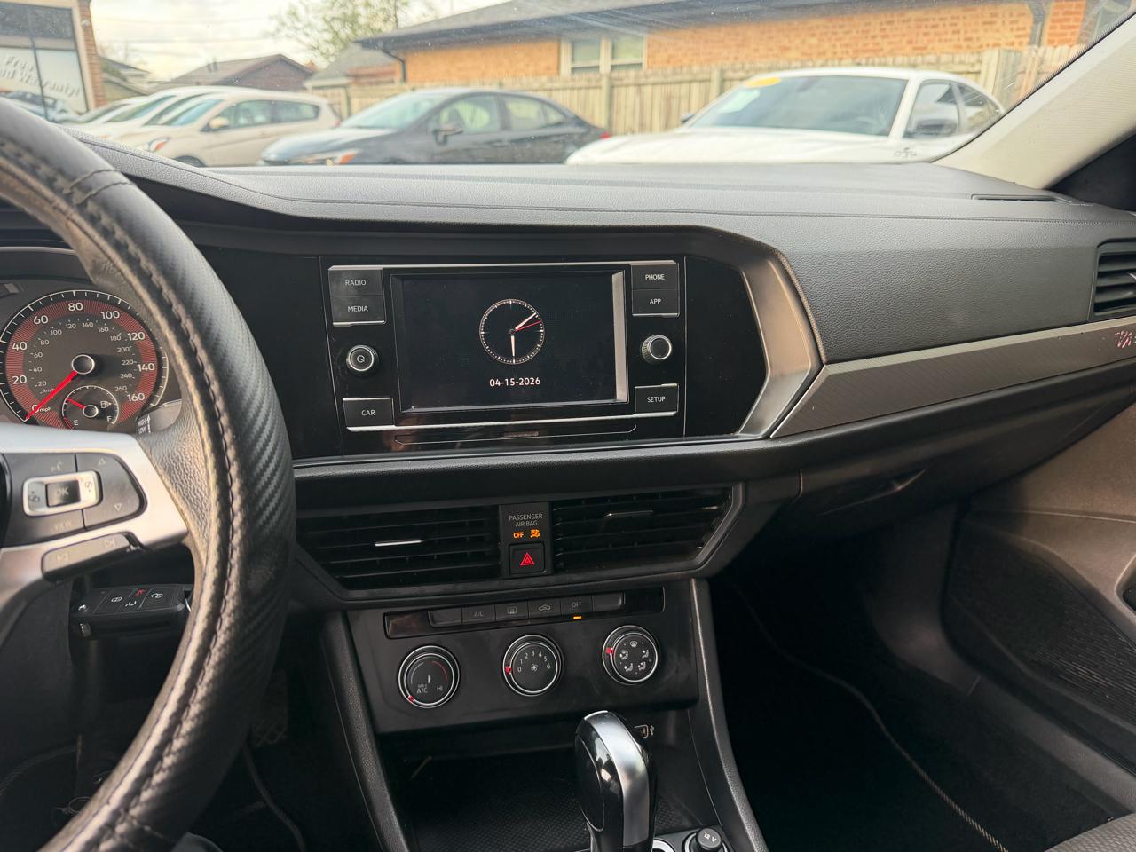 Volkswagen Jetta R-Line Auto w/SULEV 2019