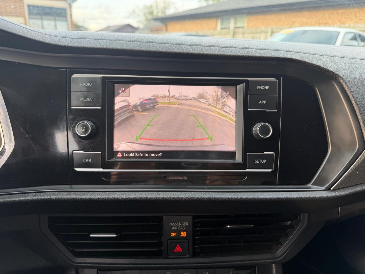 Volkswagen Jetta R-Line Auto w/SULEV 2019