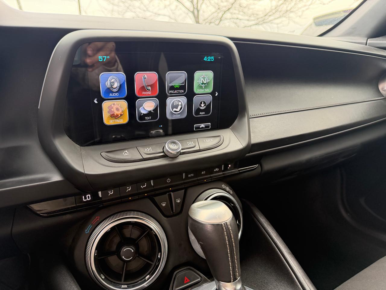 Chevrolet Camaro 2dr Cpe 1LT 2018