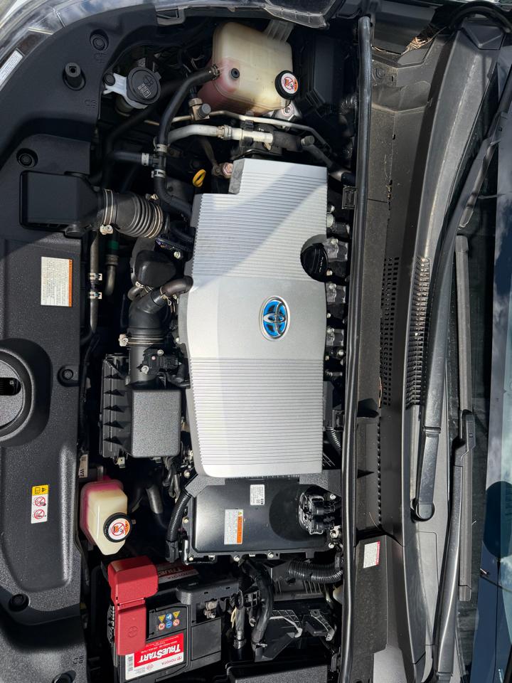 Toyota Prius Limited (Natl) 2020