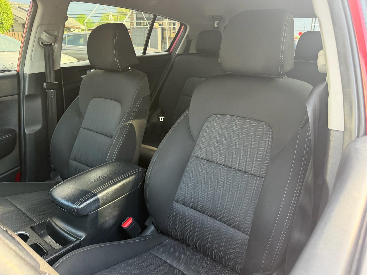 Kia Sportage LX FWD 2021
