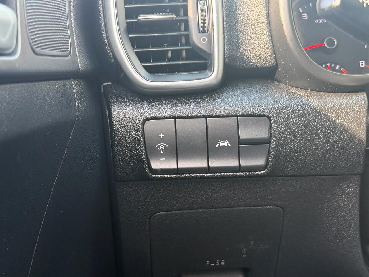 Kia Sportage LX FWD 2021