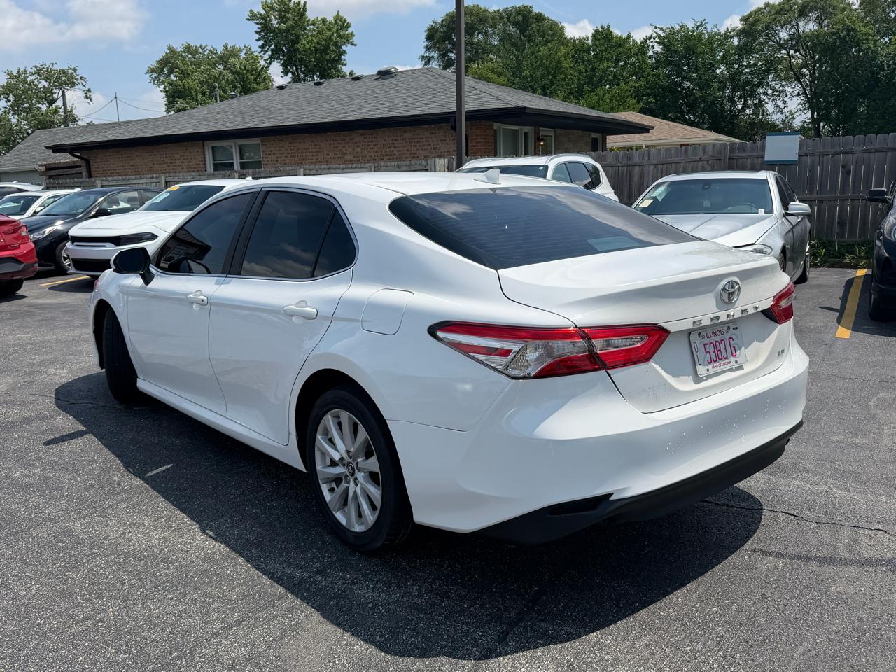 Toyota Camry LE Auto (Natl) 2020