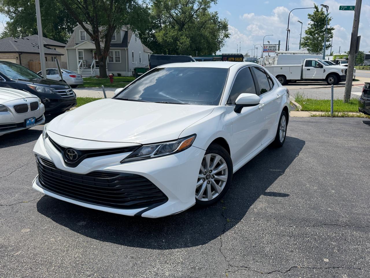 2020 Toyota Camry LE Auto (Natl)