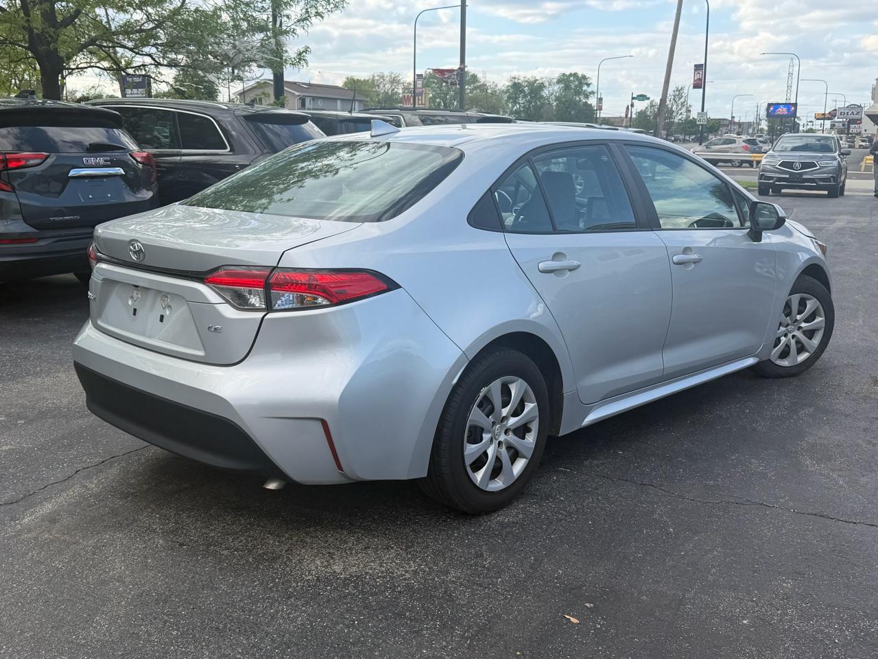 Toyota Corolla LE CVT (Natl) 2024