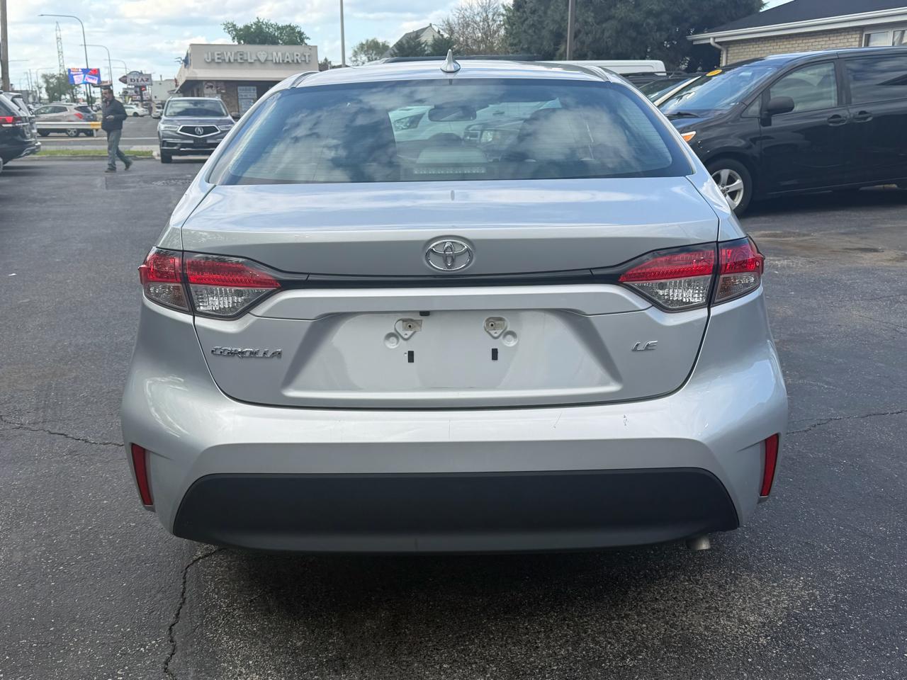 Toyota Corolla LE CVT (Natl) 2024