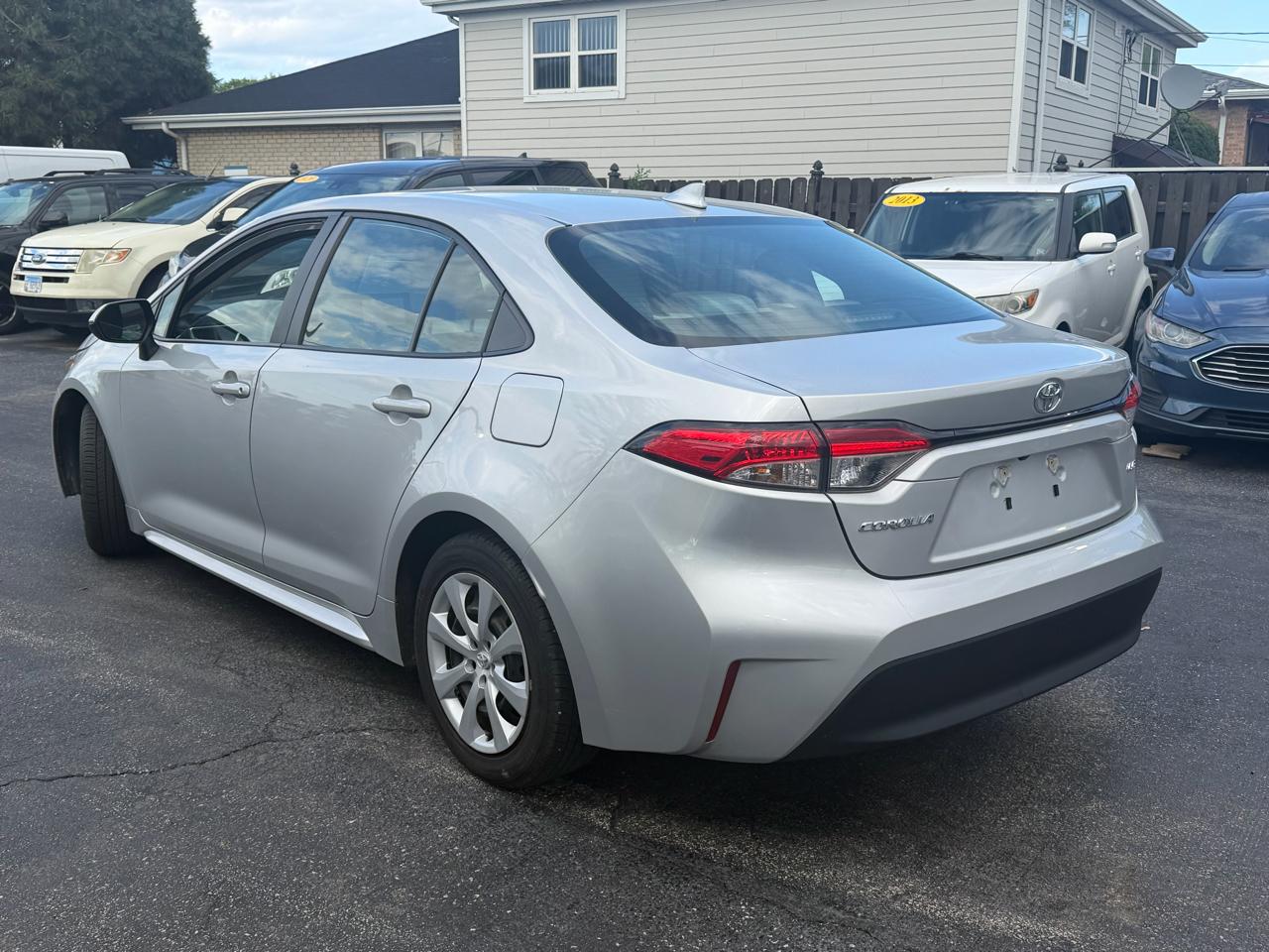 Toyota Corolla LE CVT (Natl) 2024
