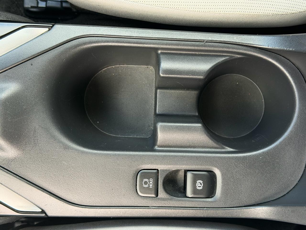 Toyota Corolla LE CVT (Natl) 2024