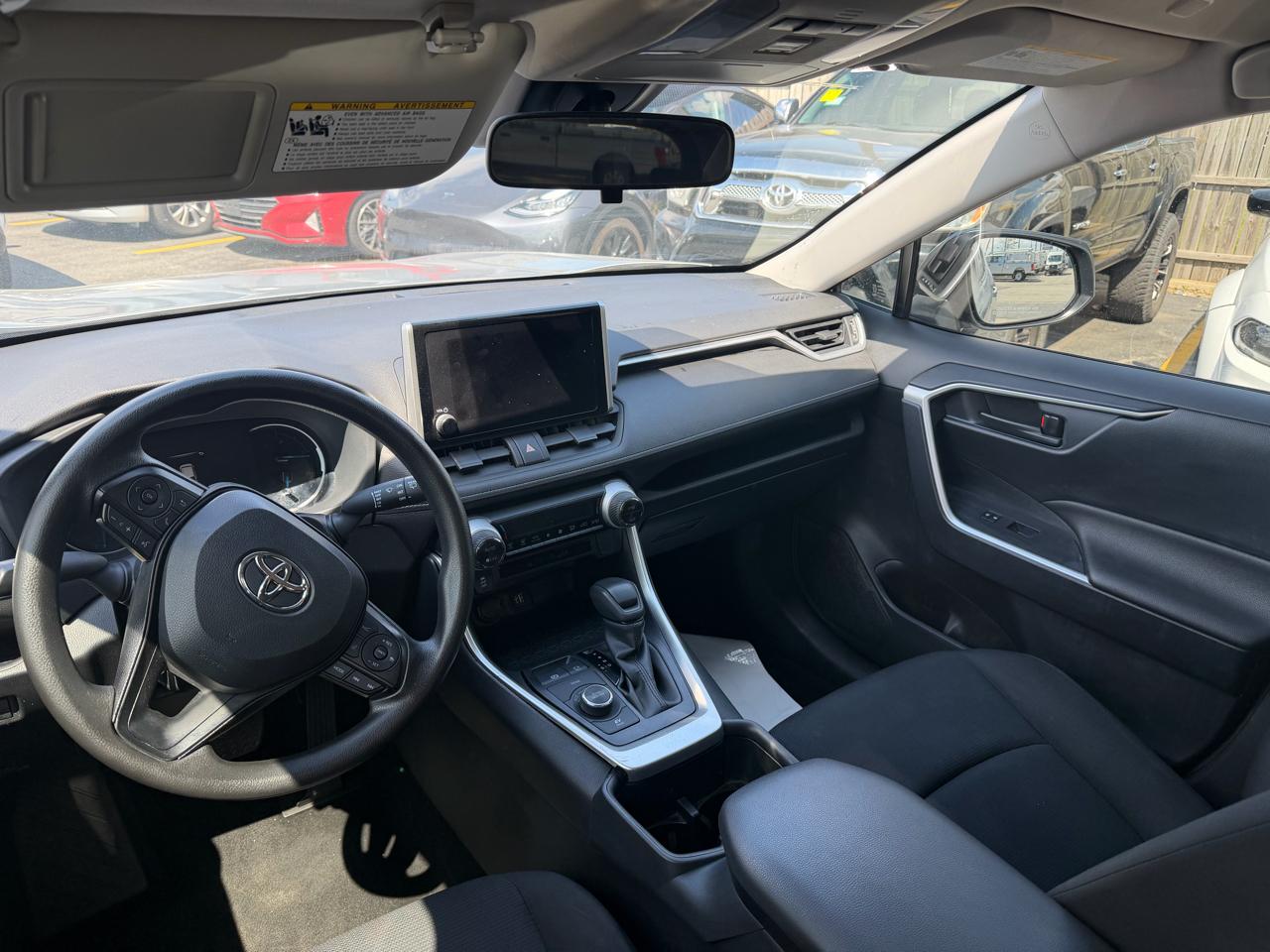 Toyota RAV4 Hybrid LE AWD (Natl) 2023