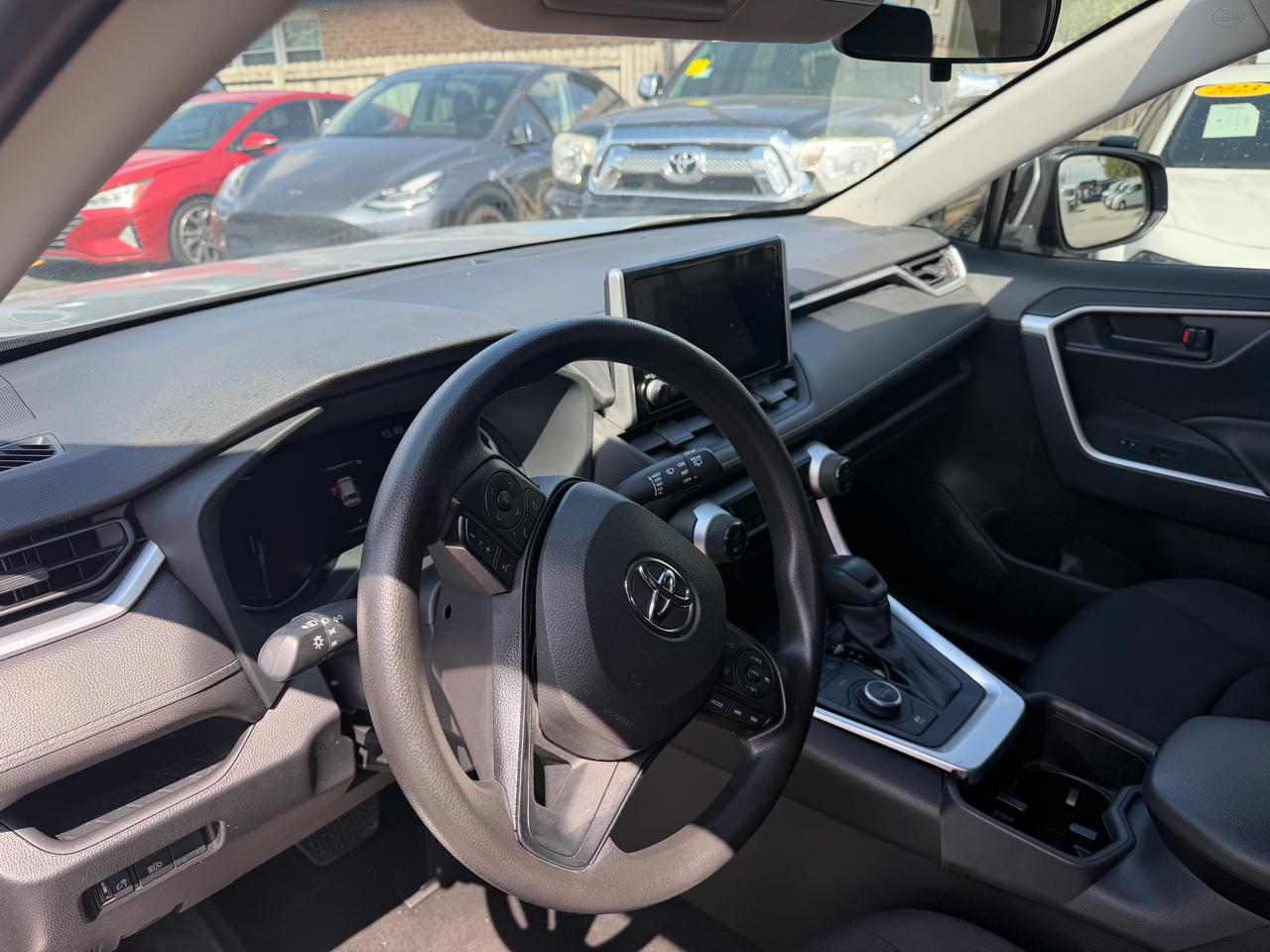 Toyota RAV4 Hybrid LE AWD (Natl) 2023