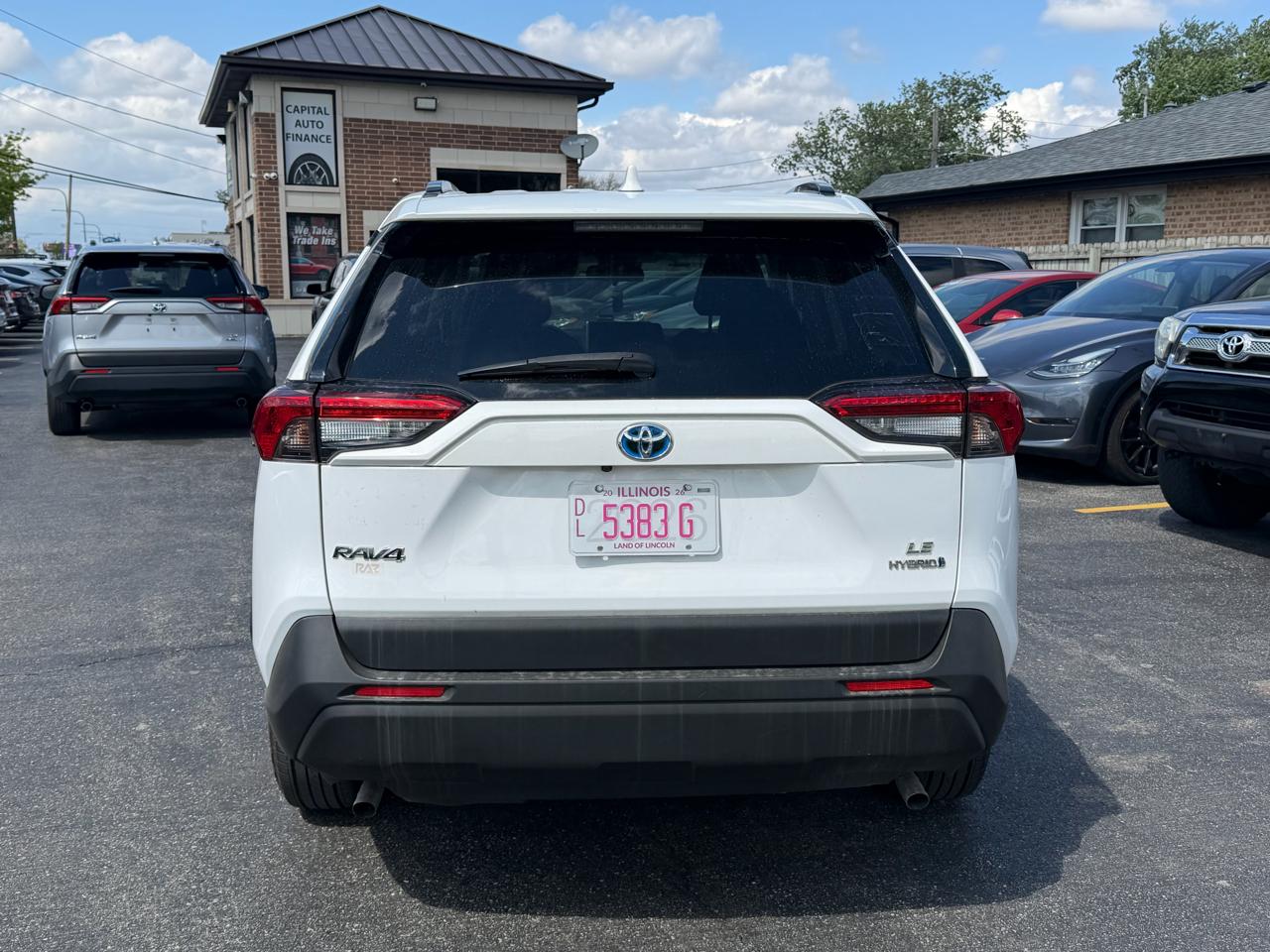 Toyota RAV4 Hybrid LE AWD (Natl) 2023