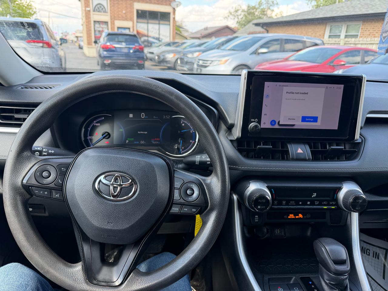 Toyota RAV4 Hybrid LE AWD (Natl) 2023