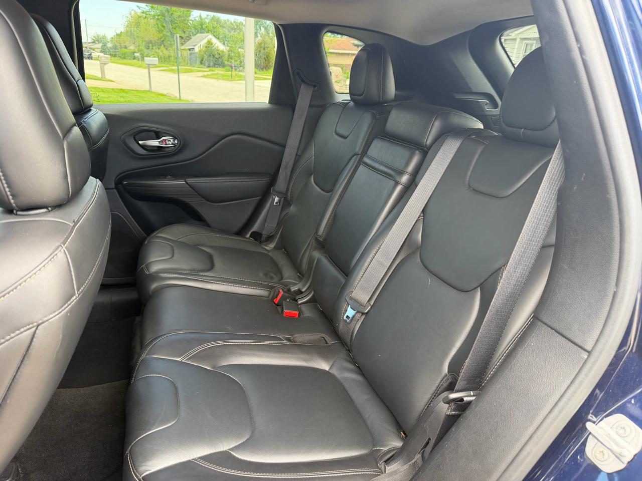 Jeep Cherokee 4WD 4dr Limited 2016
