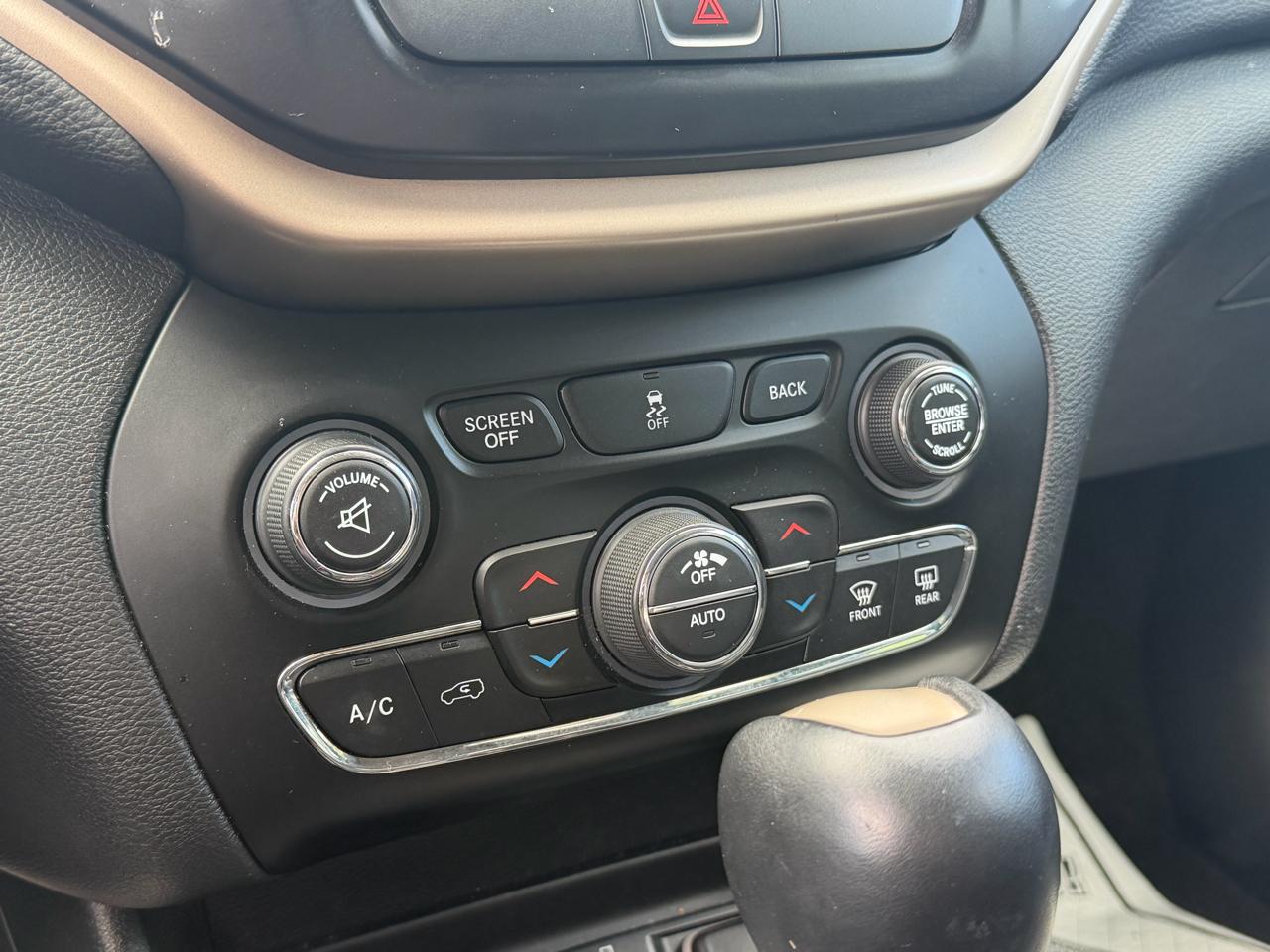 Jeep Cherokee 4WD 4dr Limited 2016