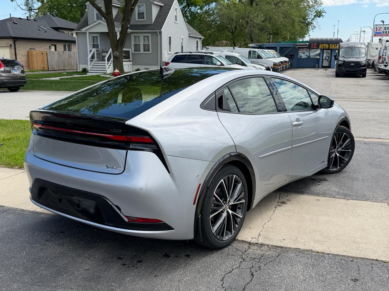 Toyota Prius Limited AWD (Natl) 2024