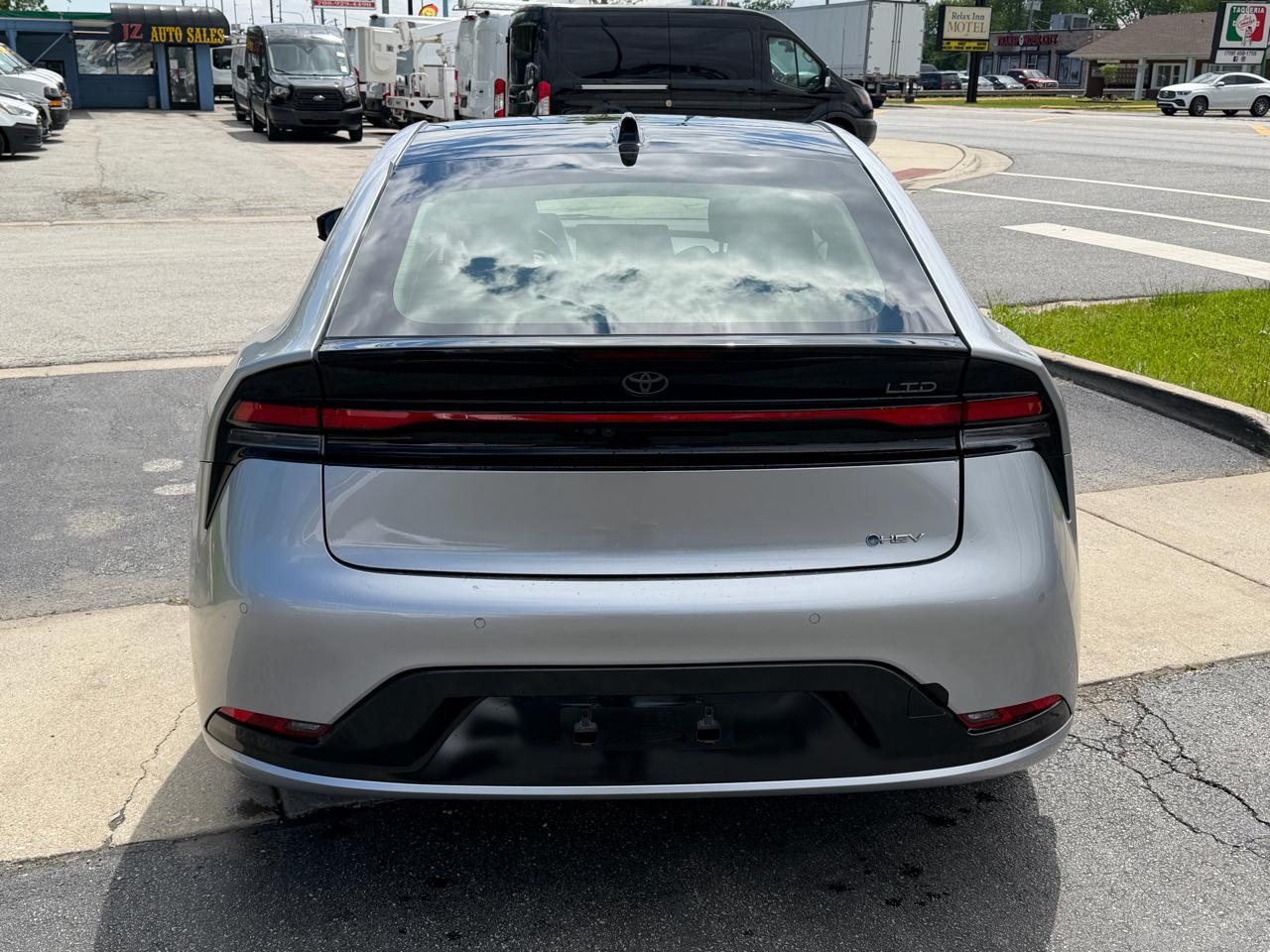 Toyota Prius Limited AWD (Natl) 2024