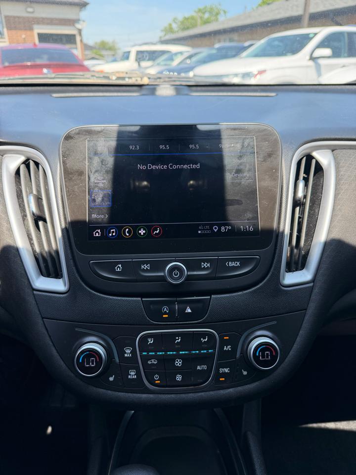Chevrolet Malibu 4dr Sdn LT 2022