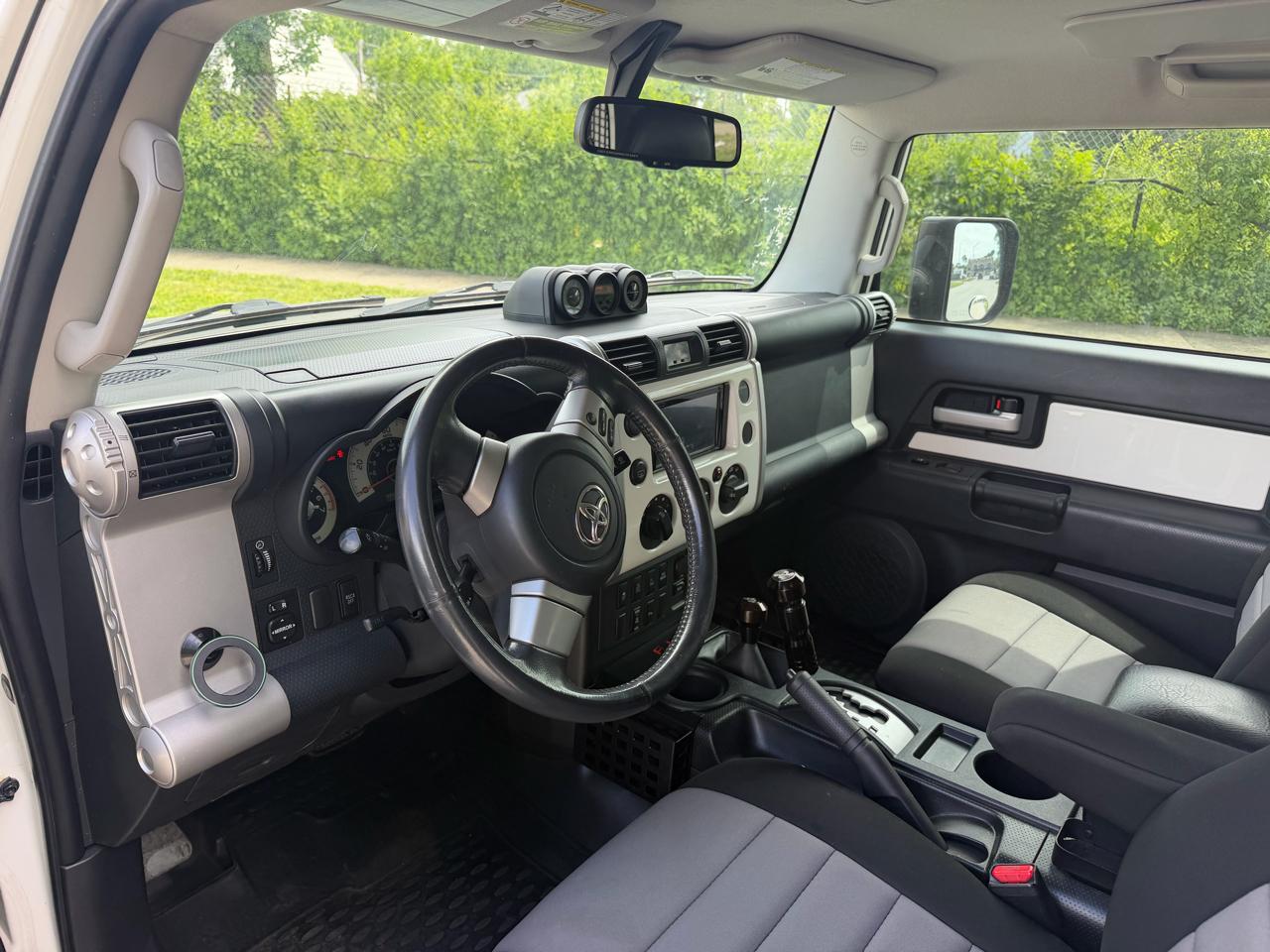 Toyota FJ Cruiser 4WD 4dr Man (Natl) 2010