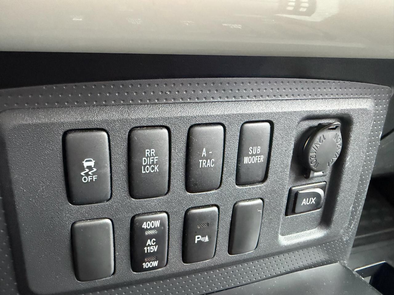 Toyota FJ Cruiser 4WD 4dr Man (Natl) 2010
