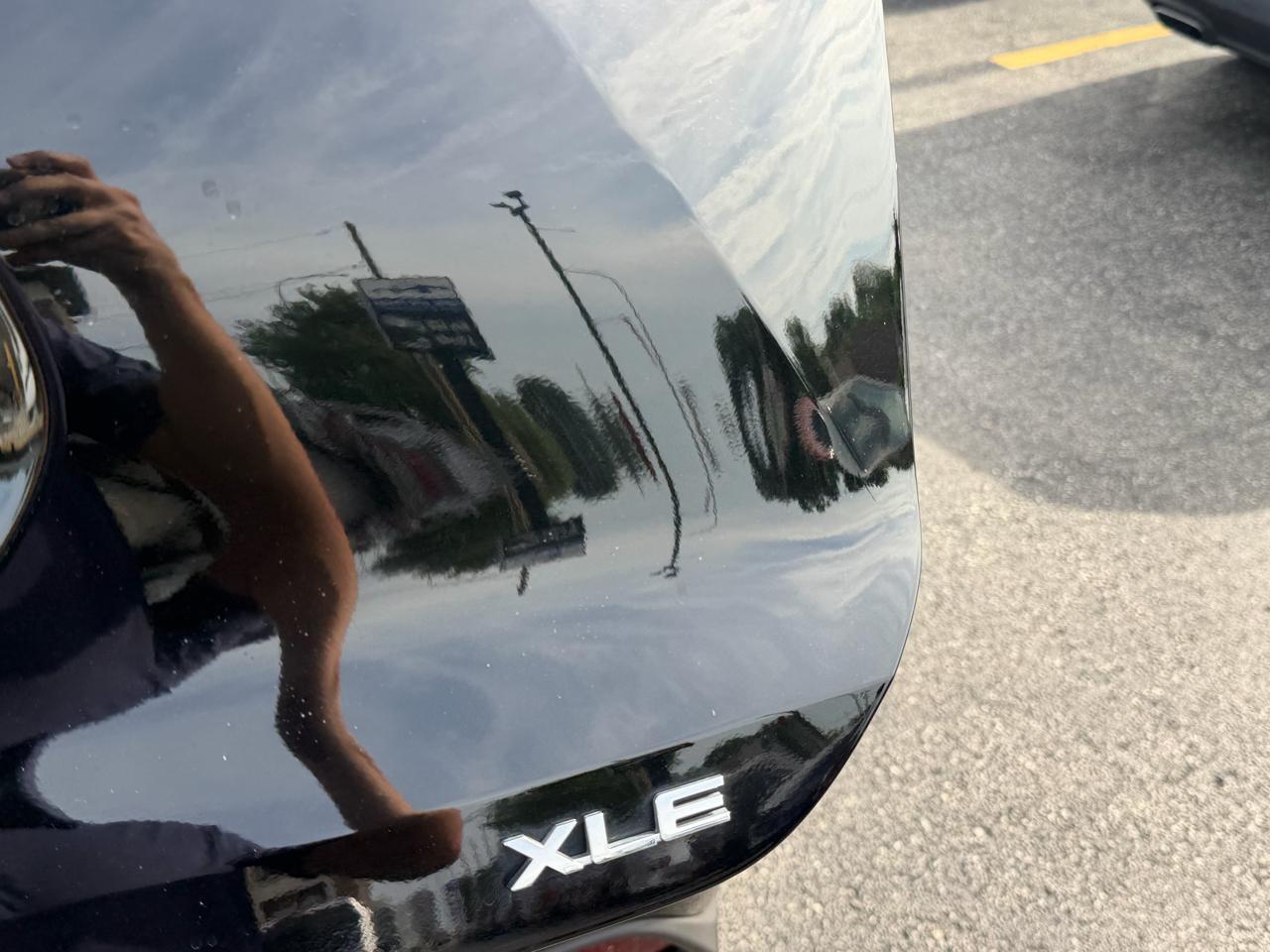 Toyota Highlander Hybrid XLE AWD (Natl) 2020