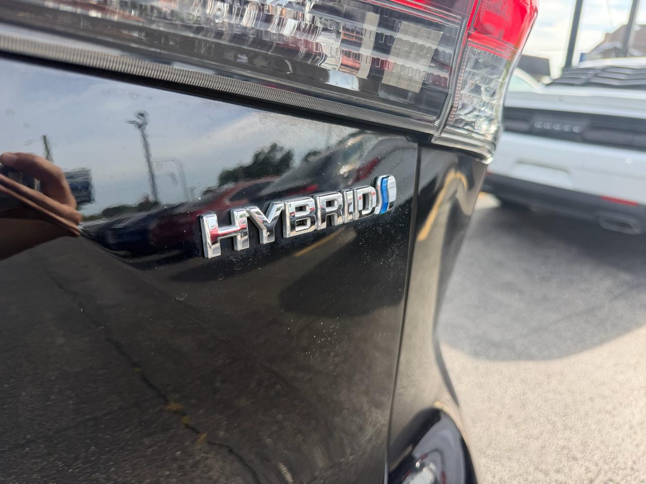 Toyota Highlander Hybrid XLE AWD (Natl) 2020