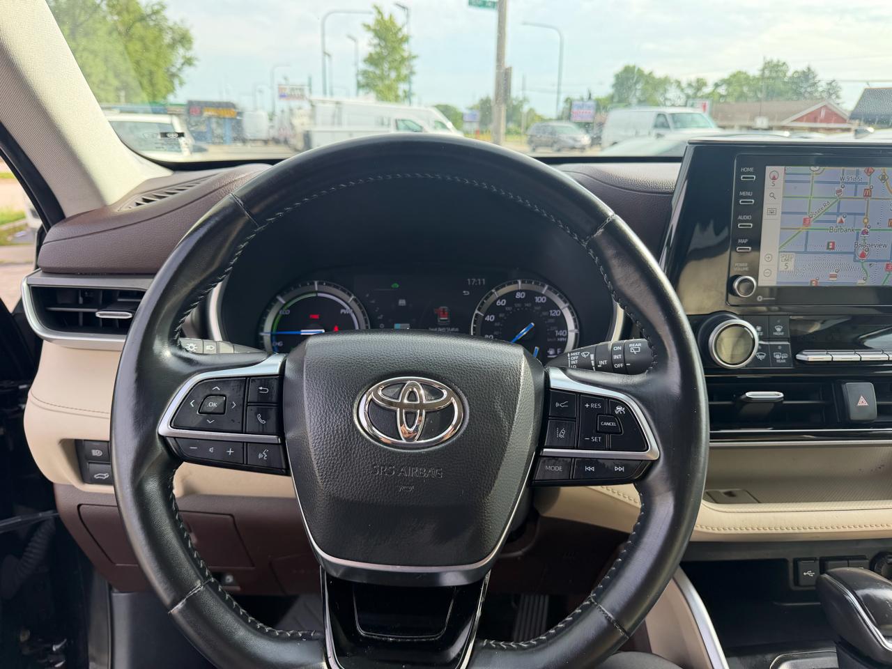 Toyota Highlander Hybrid XLE AWD (Natl) 2020