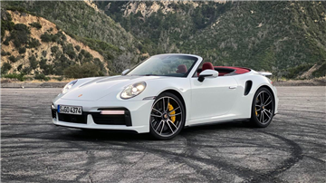 2021 Porsche 911 Carrera 