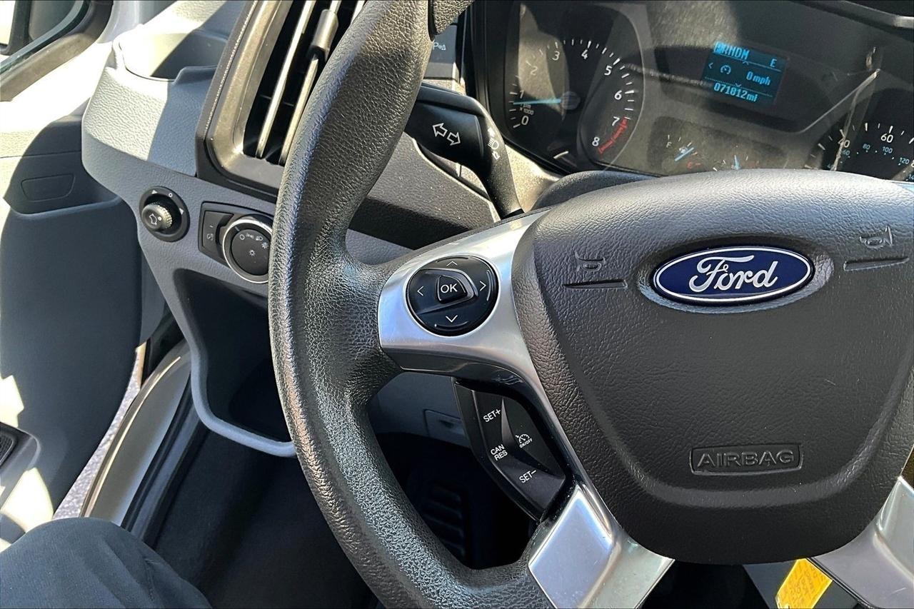 Ford Transit 350 Wagon Low Roof XLT w/Sliding Pass. 148-in. WB 2018