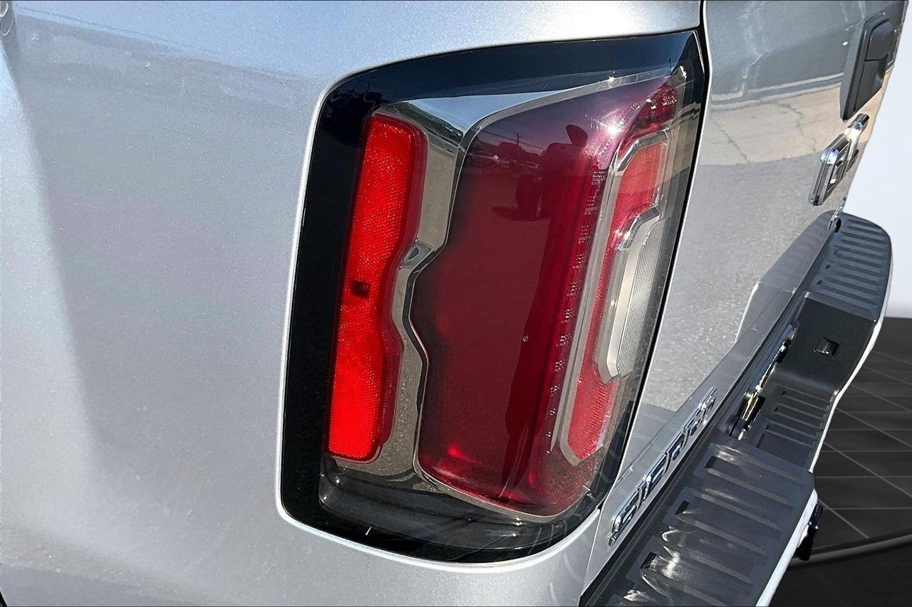 GMC Sierra 1500 Denali Crew Cab Long Box 4WD 2018