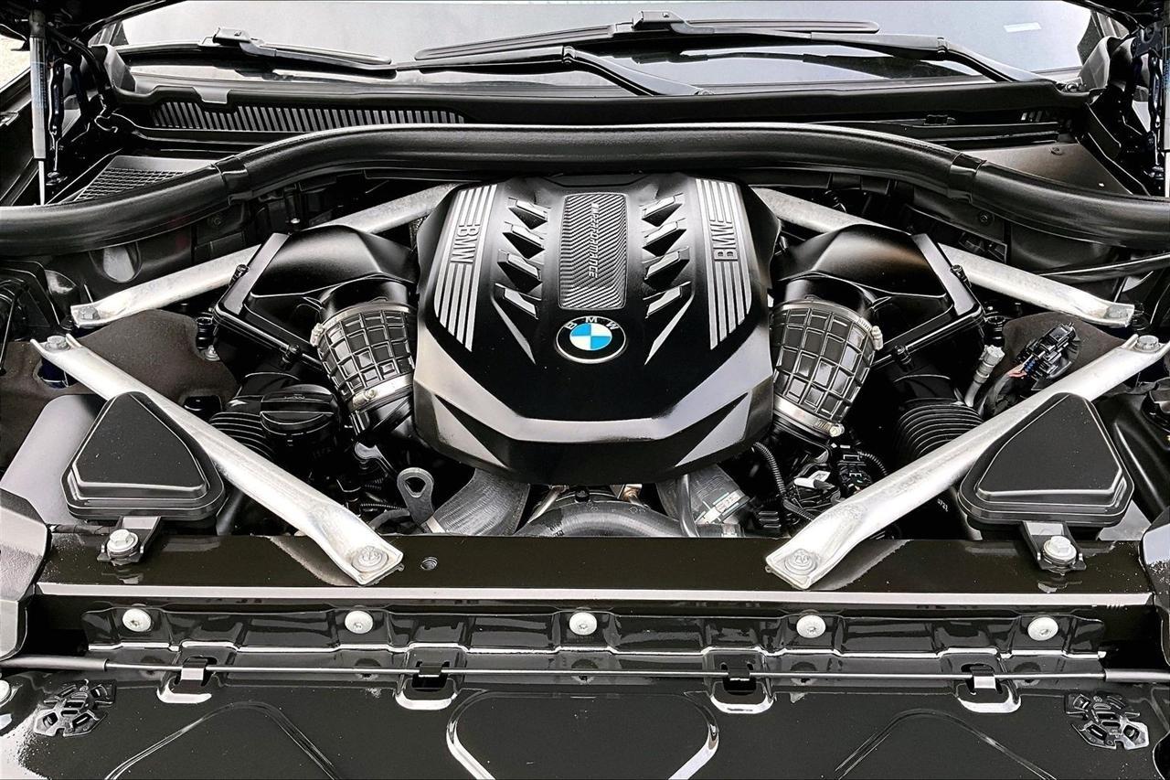BMW X7 M50i 2021