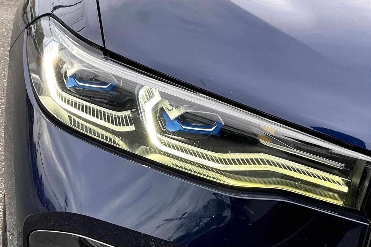 BMW X7 M50i 2021