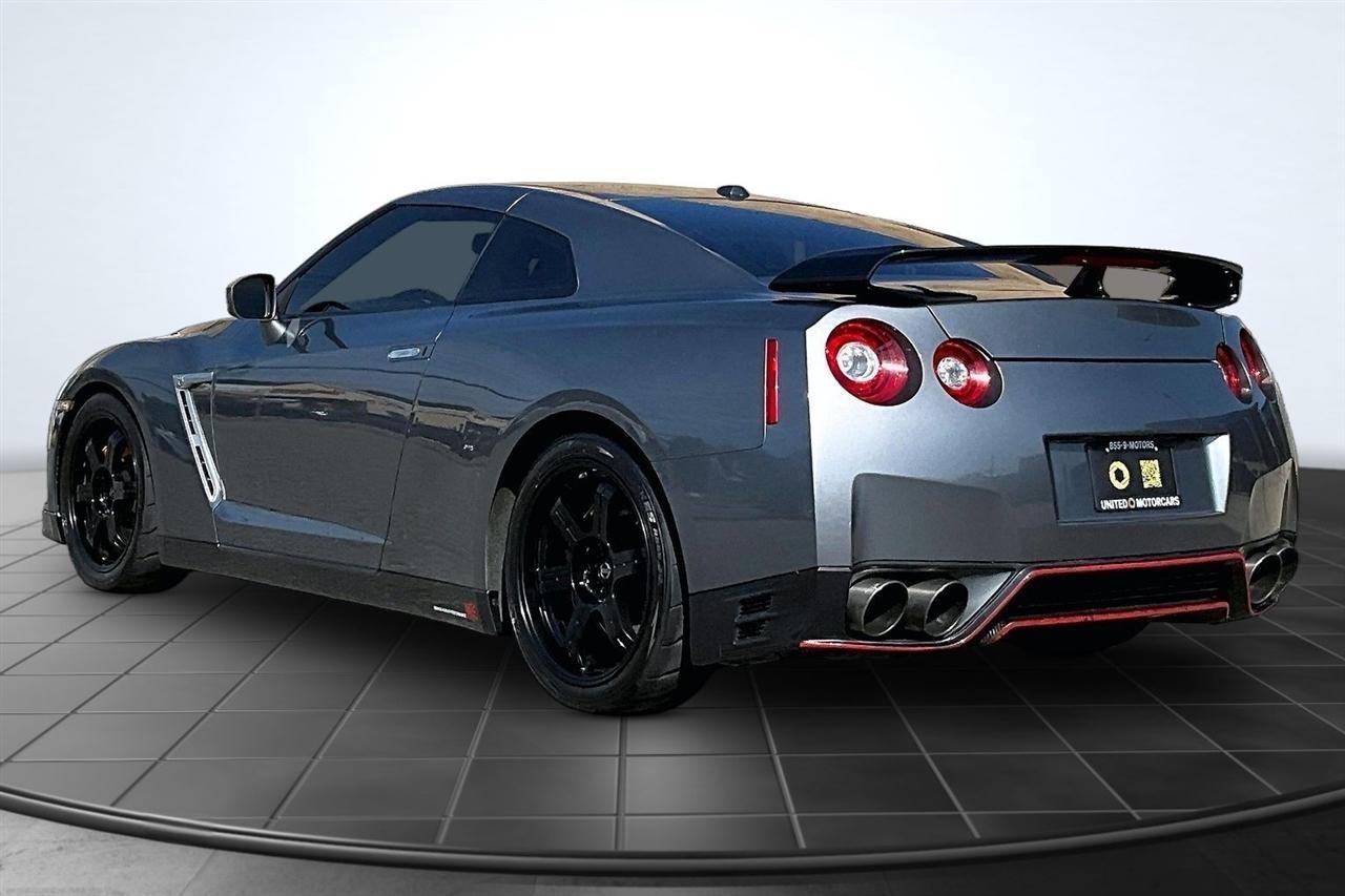 Nissan GT-R Premium 2015