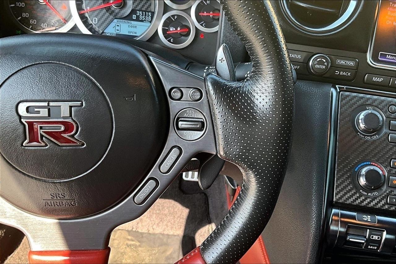 Nissan GT-R Premium 2015