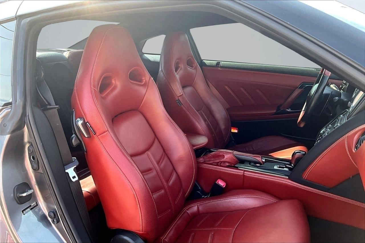 Nissan GT-R Premium 2015