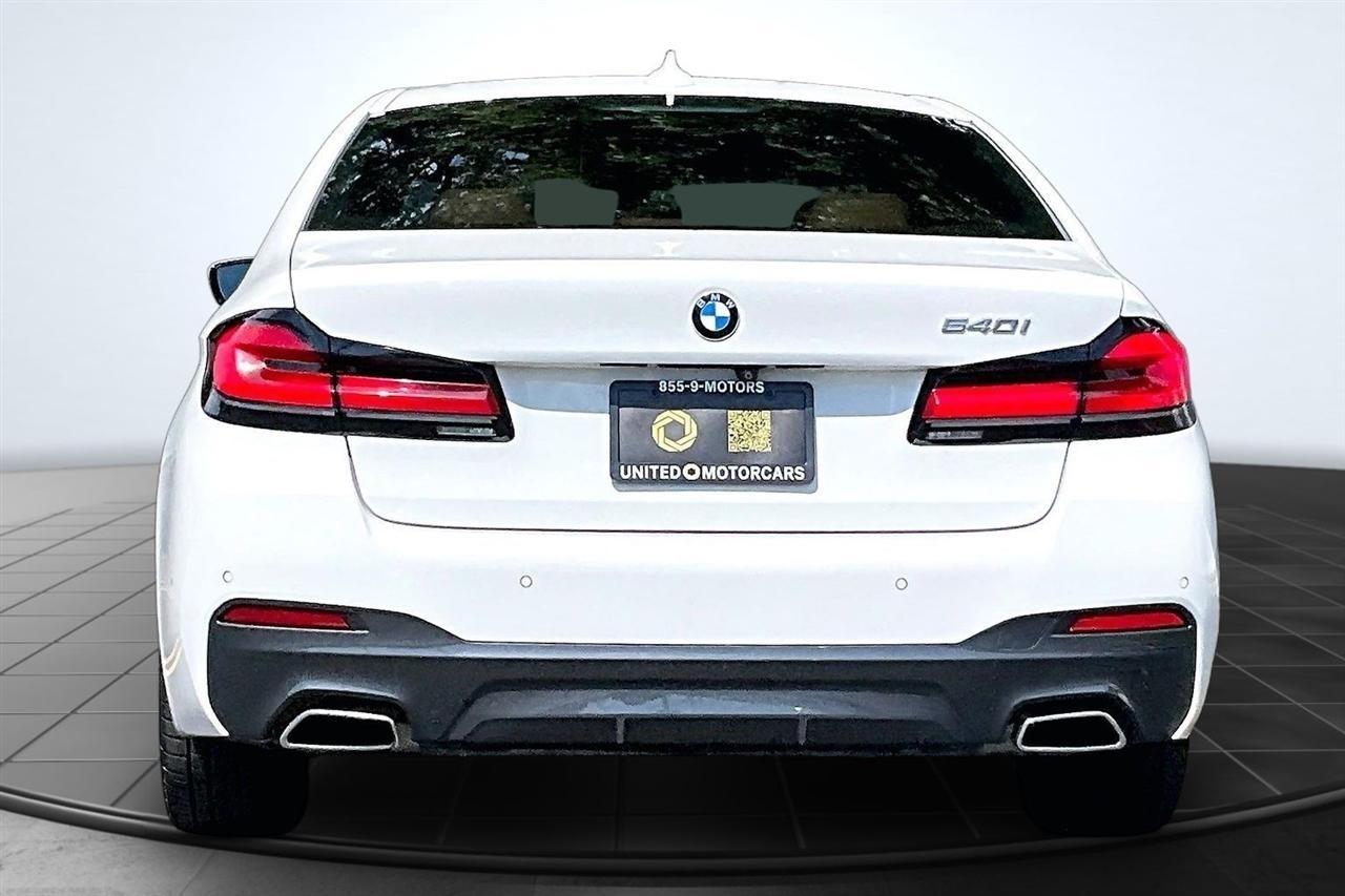 BMW 5-Series 540i 2021
