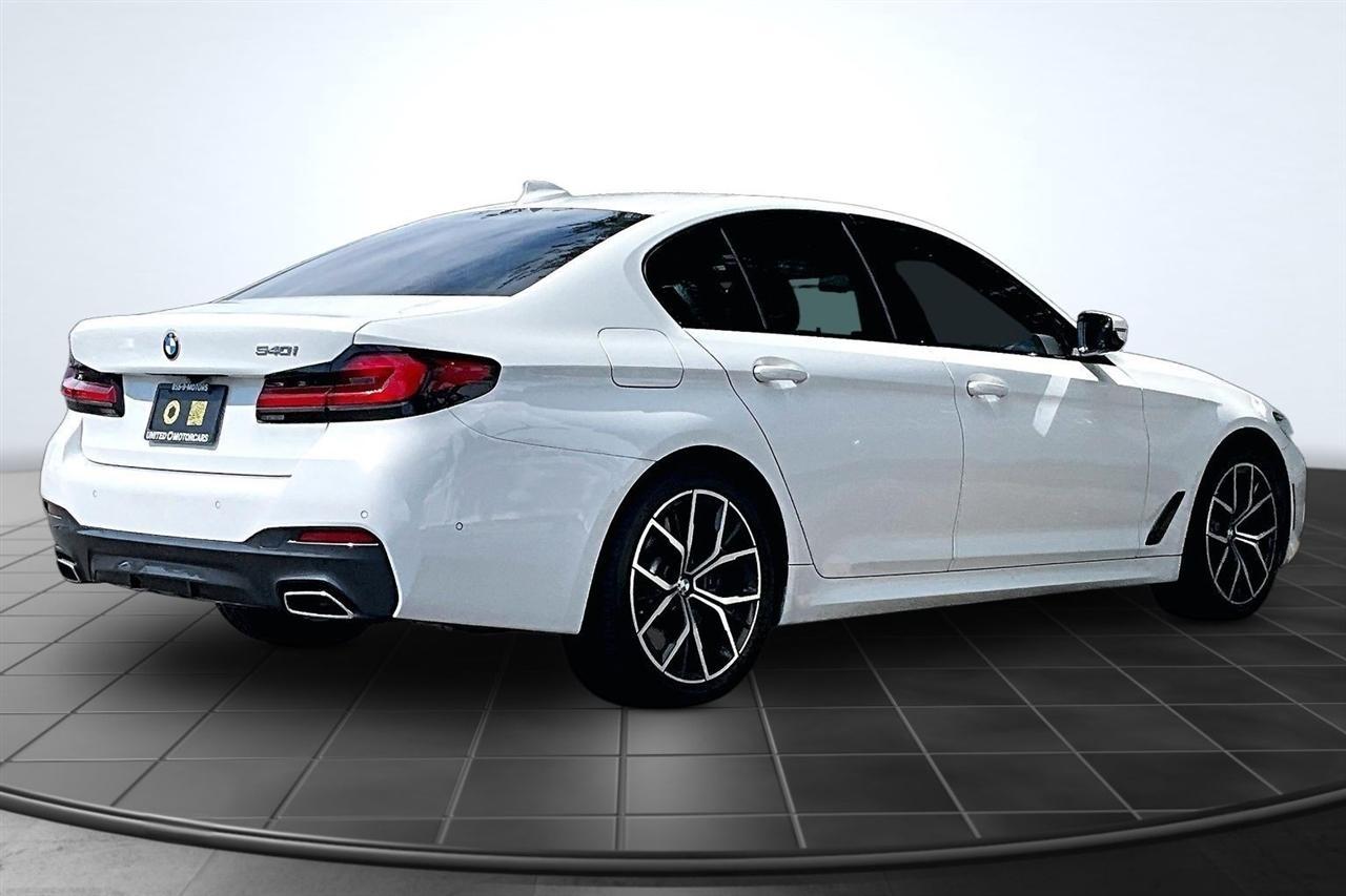 BMW 5-Series 540i 2021