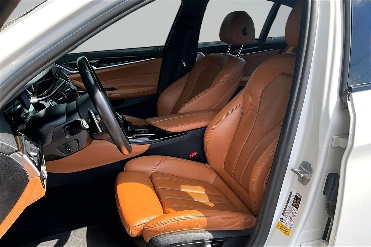 BMW 5-Series 540i 2021