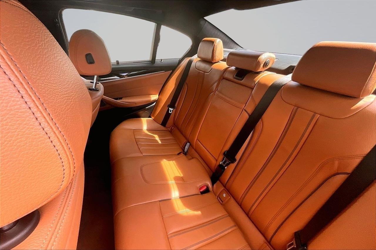 BMW 5-Series 540i 2021