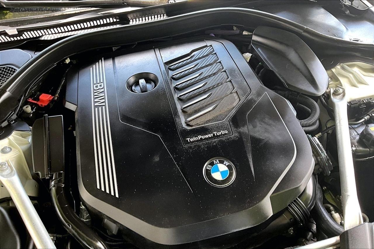 BMW 5-Series 540i 2021