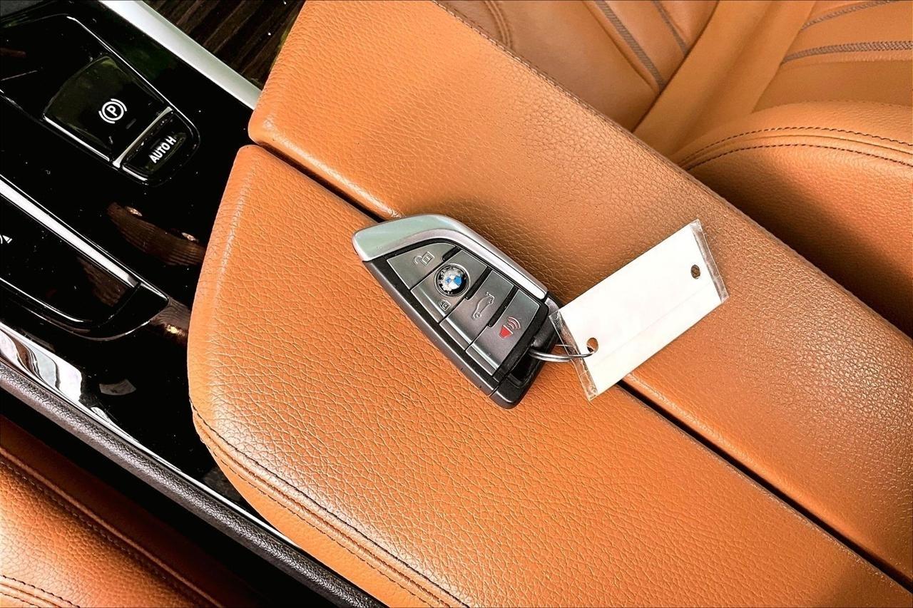 BMW 5-Series 540i 2021